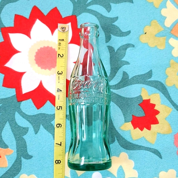 Vintage 1938-1951 CocaCola EMBOSSED Green Glass Bottle 6oz Collectible Retro - Picture 4 of 14
